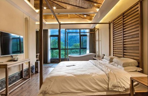 Wuyishan Bed & Breakfast | Wuyishan Old Street Hill Lodge