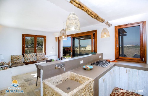 Scopello Villa | WWW.BAGLIORIDISICILIA.COM - LAST MINUTE 8/23 SEPTEMBER!