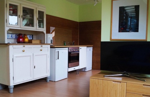 Neuehrenfeld Apartment | www.Flat-4-rent., your centrally located, comfortable apartments for 1-4 persons
