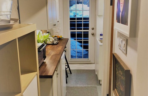 Bracondale Hill Apartment | Wychwood Davenport Apartment