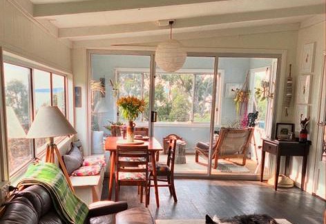 Simpsons Bay House | Wylah Cottage for a Peaceful Bruny Island Escape with Water Views, Fireplace & Wallabies