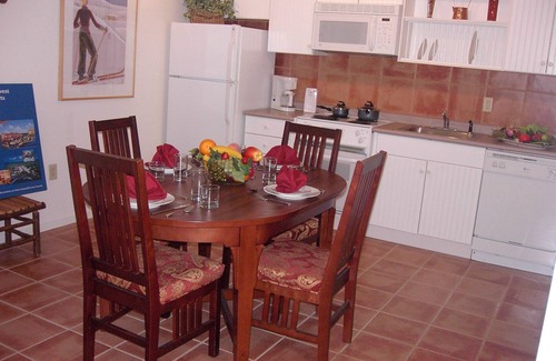 Hancock Condo | Wyndham Bentley Brook - Jiminy Peak ski in/out sleeps 8, 2 bedrooms 2 baths