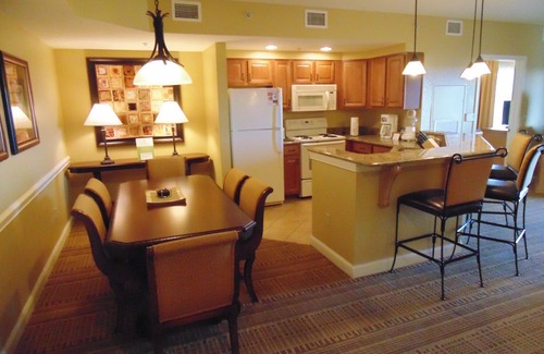 Lake Buena Vista Resort | Wyndham Bonnet Creek Resort - Experience Paradise in a 2BR Villa - Sleeps 8!