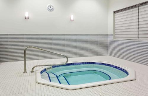 Leduc Hotel | Wyndham Garden Edmonton Airport