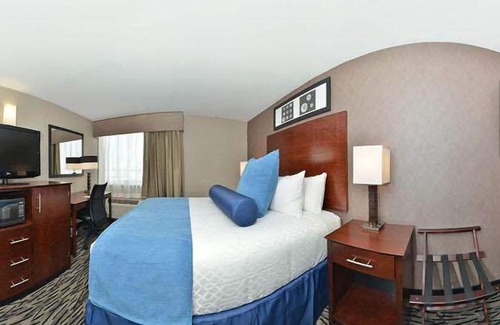 Elk Grove Village Hotel | Wyndham Garden Elk Grove Village/O'Hare