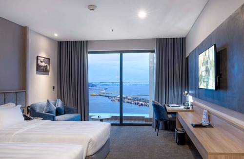 Bai Chay Hotel | Wyndham Garden Legend Halong
