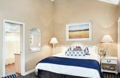 Jamestown House | Wynham newport overlook available one week only