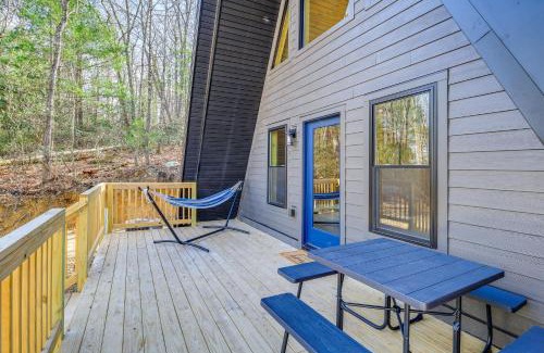 Wytheville House | Wytheville A-Frame Cabin with Wraparound Deck