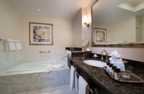 Punta Gorda Hotel | Wyvern Hotel, an Ascend Collection Hotel
