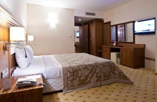 Mezetli Hotel | Yücesoy Liva Hotel Spa & Convention Center Mersin
