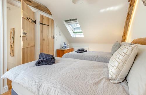 Aberystwyth House | Y Beudy