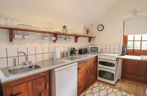 Llanybydder Cottage | Y Beudy