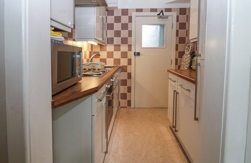 Porthmadog Cottage | Y Castell Apartment 1
