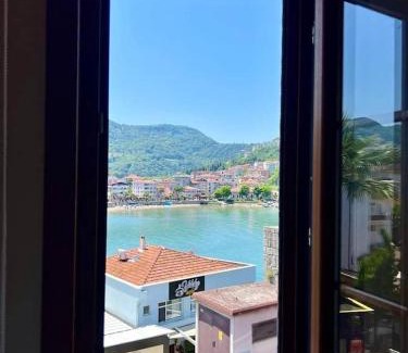 Amasra House | Yaşar Marin Denizer Pansiyon