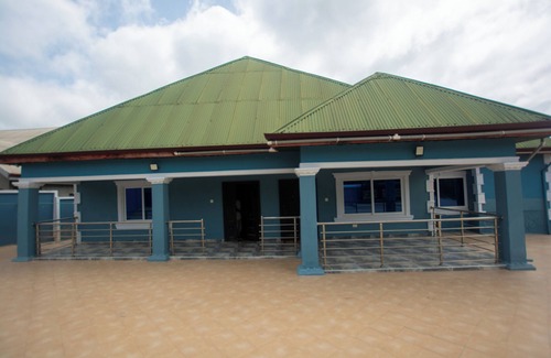 Ejisu House | Yaa Asantewaa Inn is a charming building with WiFi and AC in superb Ejisun