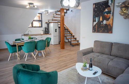 Comarnic Villa | Yael Luxury Apartments 6