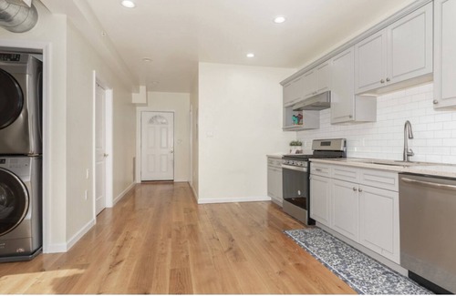Dwight Apartment | Yale Uptown - New/secured bldg - 1 block to campus! Walk to Yale NH Hospitaln