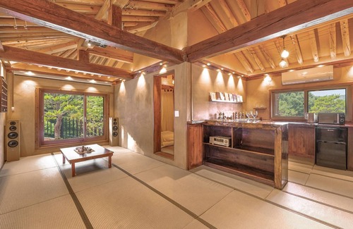 Seojong House | Yangpyeong Agni Choshi Mae Hanok Stay