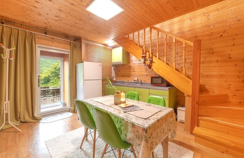 Yongmun House | Yangpyeong Isobiyagi Spa Pension