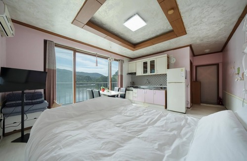 Yangpyeong House | Yangpyeong Sky&lake pet Friendly Pension