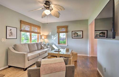 Lake Worth House | Yard and Hot Tub Historic Lake Worth Cottage!