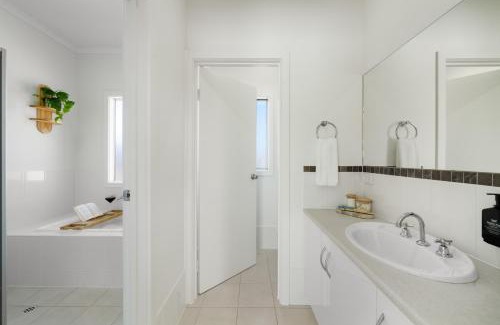 Silver Sands House | YARLU by Silver Sands
