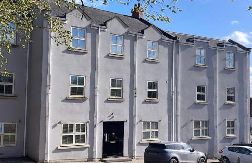 Stockton-on-Tees Apartment | Yarm Luxury Apartments - Bank House - private gated carpark