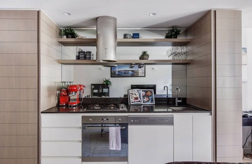 Abbotsford Apartment | Yarra Mirage Urban Chic meets Cosy Retreat