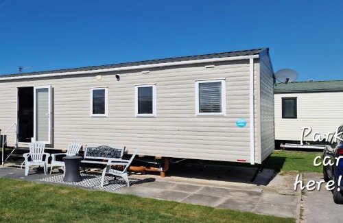 Rhyl Resort | Yarwood's Place on The Laurels at Lyons Robin Hood