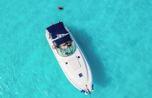 Zona Hotelera Boat Rental | Yate Privado Para Tour en Isla Mujeres, Bebidas-snorkel Incluidos