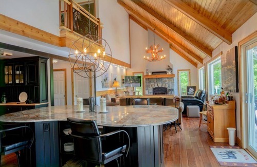 Lake of Bays House | Year round hot tub! So MUCH SNOW! Snowmobile Rentals close by