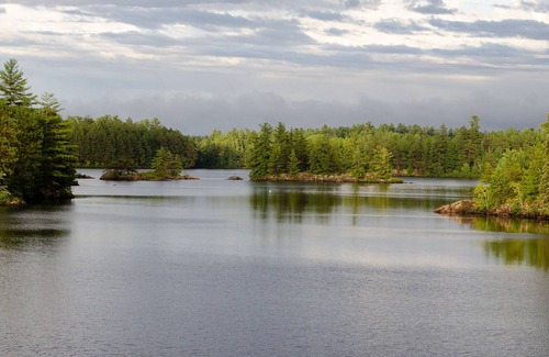 St. Charles House | Year-round vacation for family and friends by the lake Nipissing.