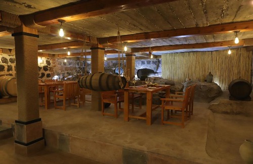 Oshakan House | Yeganyans Guest House and Wine Yard