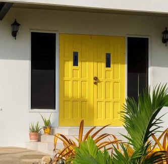 Deanes Apartment | Yellow Doors - Tranquil comfortable retreat