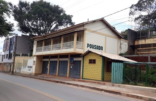 Coronel Xavier Chaves House | Yellow House CXC with 04 rooms