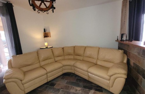 Roaillan House | Yellowstone ranch saloon