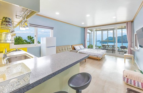 Dolsan-eup House | Yeosu Seuteimeong