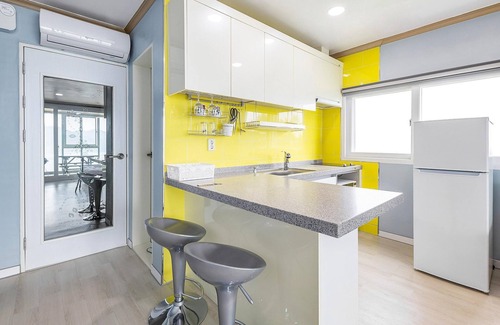 Dolsan-eup House | Yeosu Seuteimeong