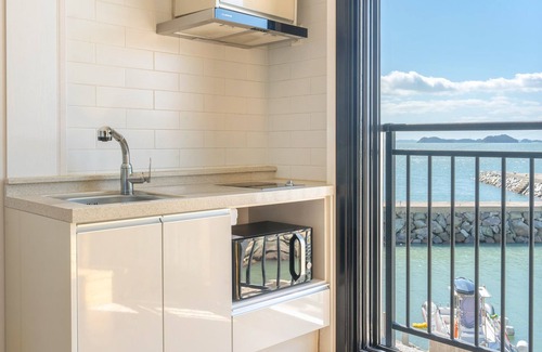 Yeosu House | Yeosu Sorrr Spa Oceanview Pension