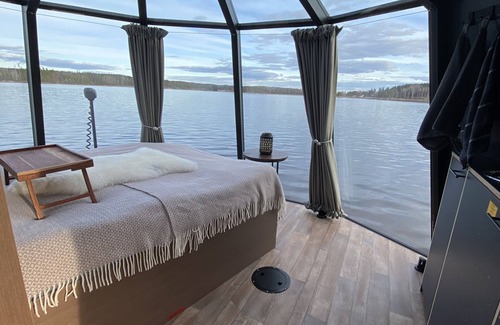 Tocksfors House | Yggdrasil Igloo Water Huts