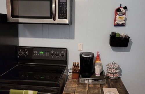 Jamestown House | Yogi Suites #2 Charming 2-beds in Jamestown Chautauqua Lake AC WiFi SPA Shower