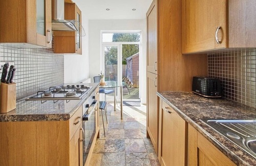 Heworth House | York City House- Close to Town Centre with Free Parking