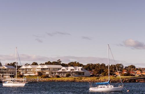 George Town Hotel | York Cove Hotel