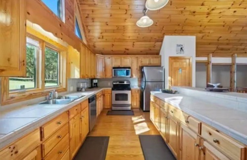 Wise Cabin | You and Me on the Dock: Log Cabin on Lake Gaston