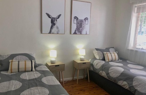 South Albury House | Young Olive