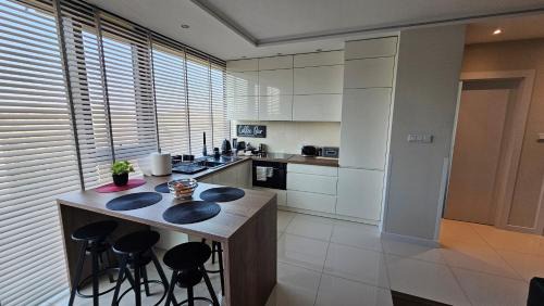 Srodmiescie Apartment | YOUR Apartment Unia Art Residence