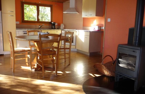Bonlieu Ski Chalet | Your chalet 1500m from the cascades-D