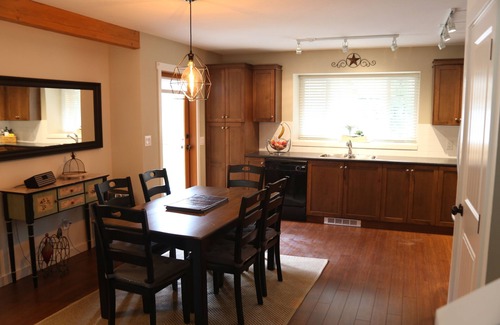 Lindell Beach Cottage | Your Cozy Little Cottage