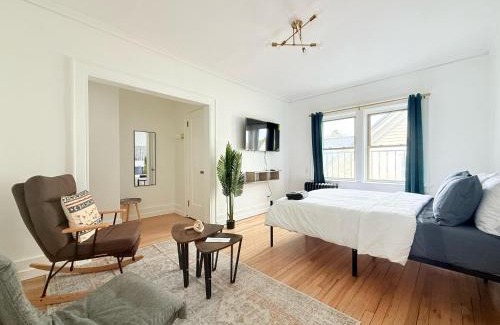 East Avenue Apartment | Your Cozy-studiohighfallstvkitchenrochestdt