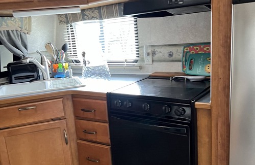 Middletown House | Your Glamping Dreams come true. 6 miles to Hershey Park